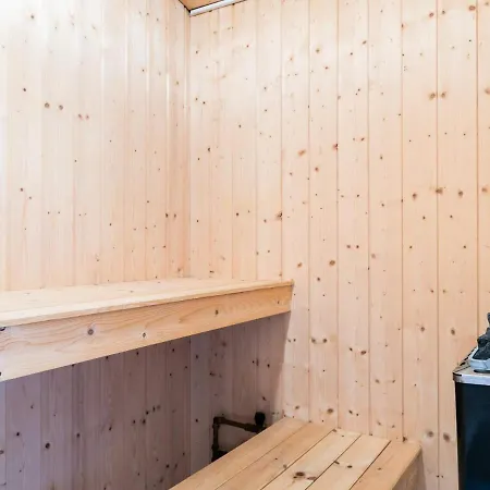 Vakantiehuis Secluded Cozy Cottage-by Traum *