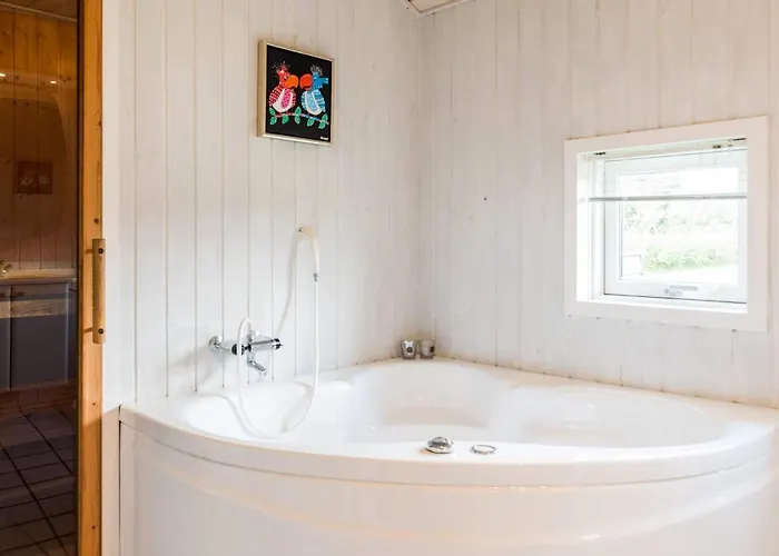 Casa vacanze Secluded Cozy Cottage-by Traum